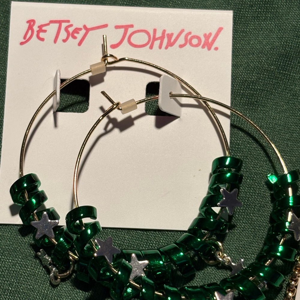 Betsey Johnson Emerald Green Jewelry Set - Picture 4 of 6